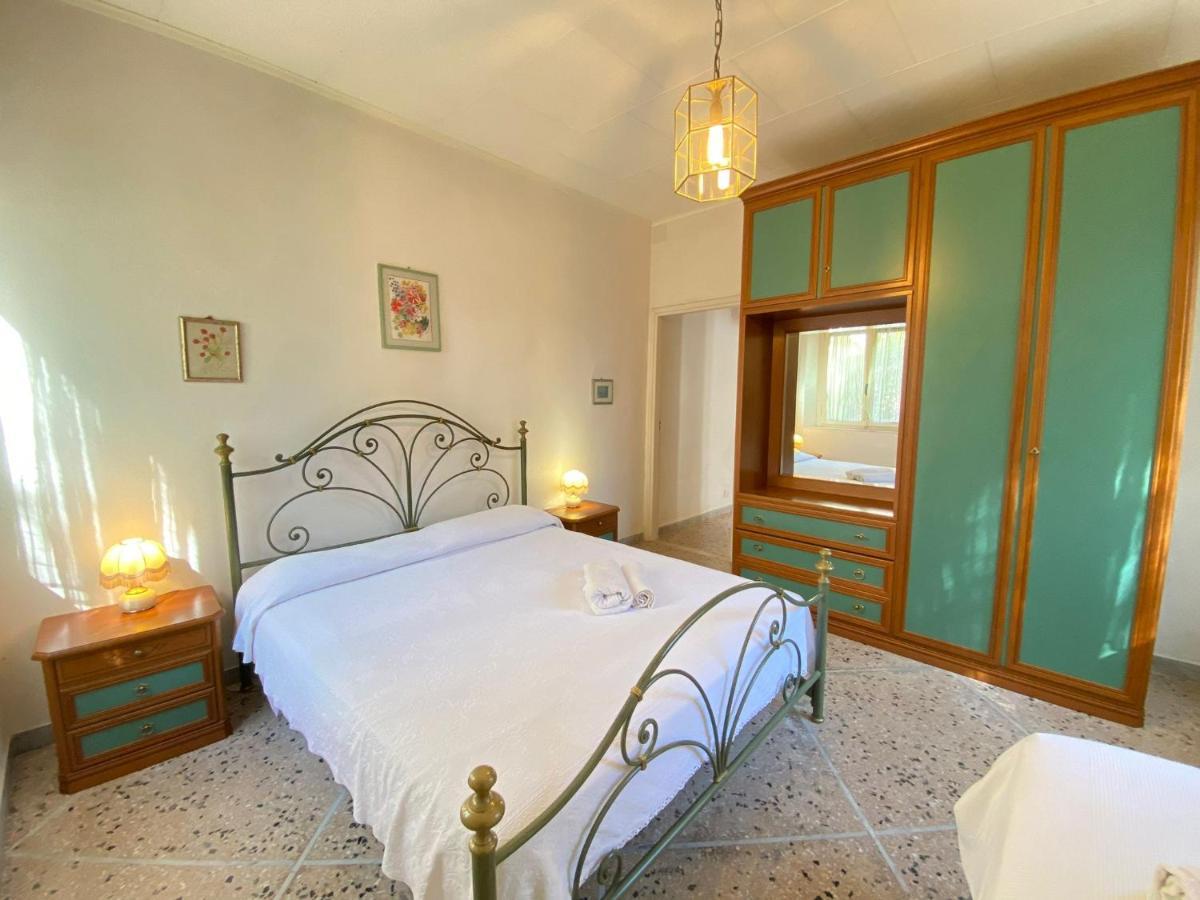 Pineta Apartament Tirrenia Bagian luar foto