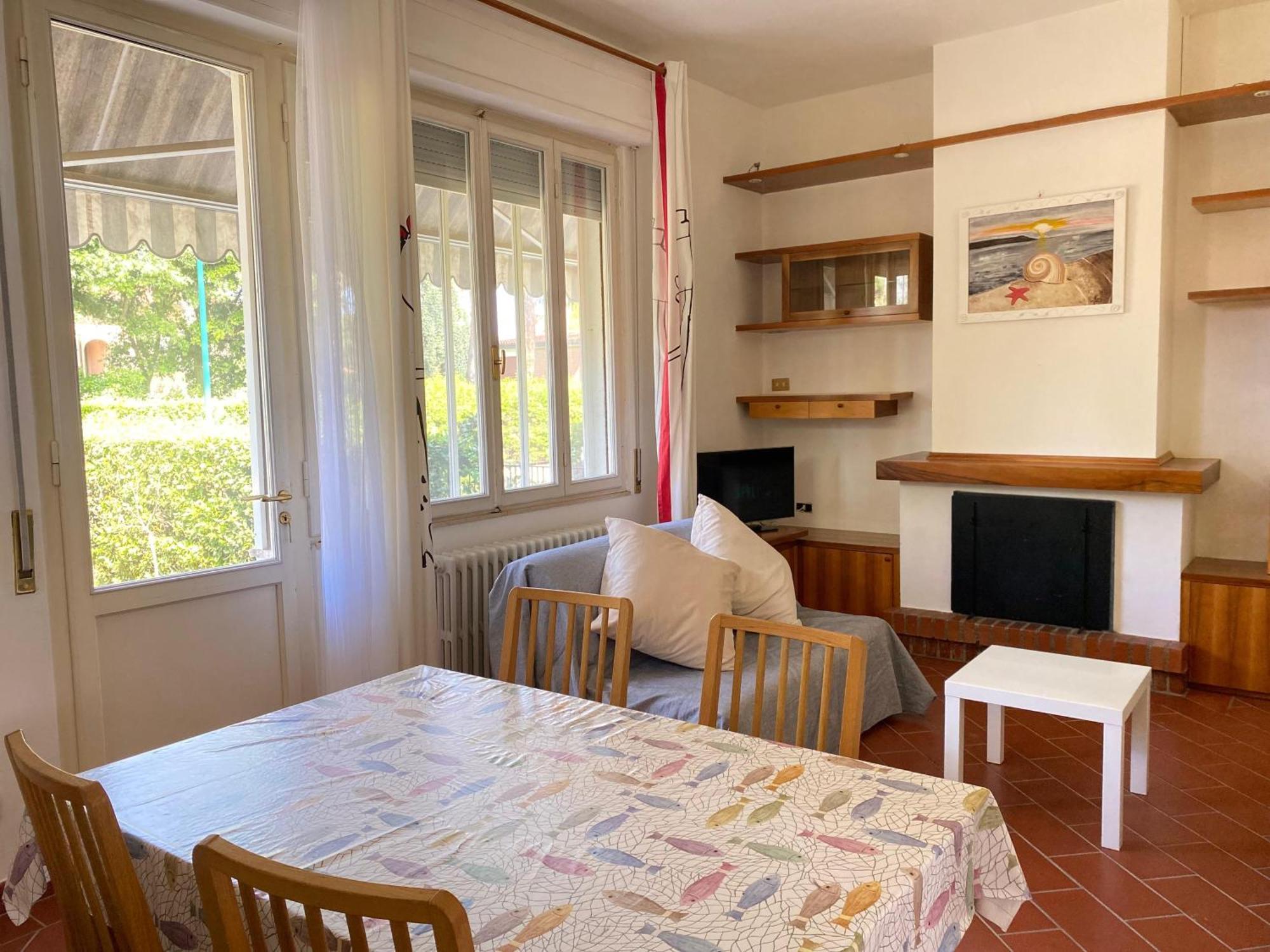 Pineta Apartament Tirrenia Bagian luar foto