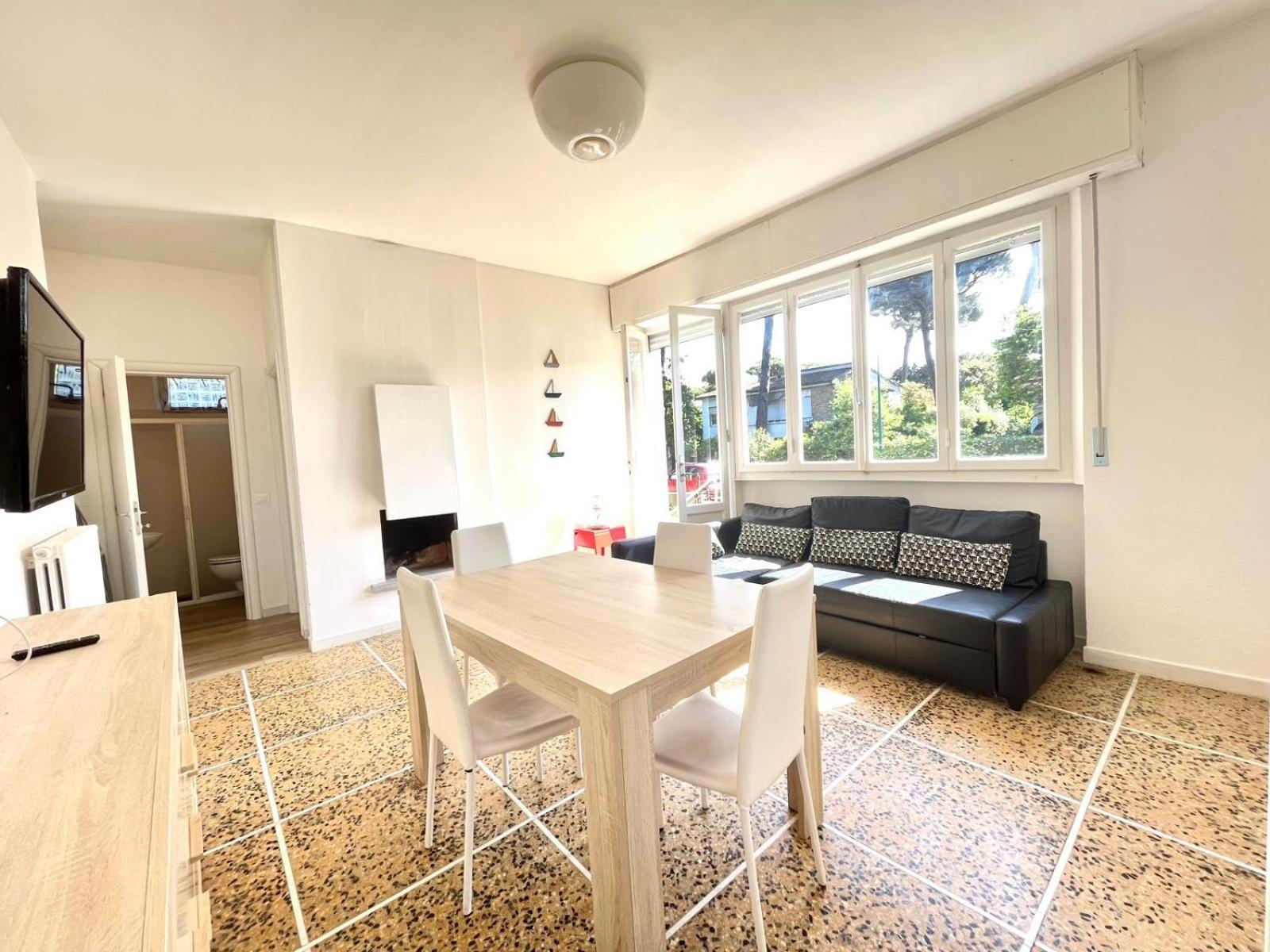 Pineta Apartament Tirrenia Bagian luar foto